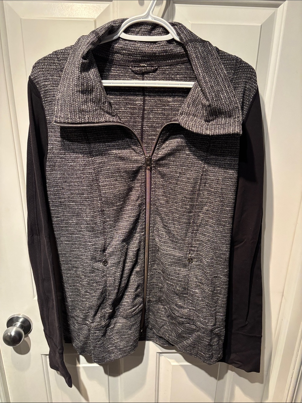 lululemon athletica Daily Yoga Jacket
Coco Pique Black